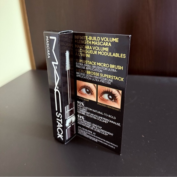 MAC Cosmetics Stack Mascara - Black - Picture 3 of 4